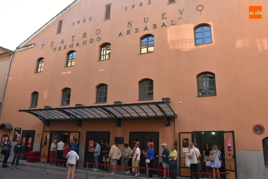 Foto 3 - Vendidas m&aacute;s del 50% de las entradas de la Feria de Teatro en la primera ma&ntilde;ana