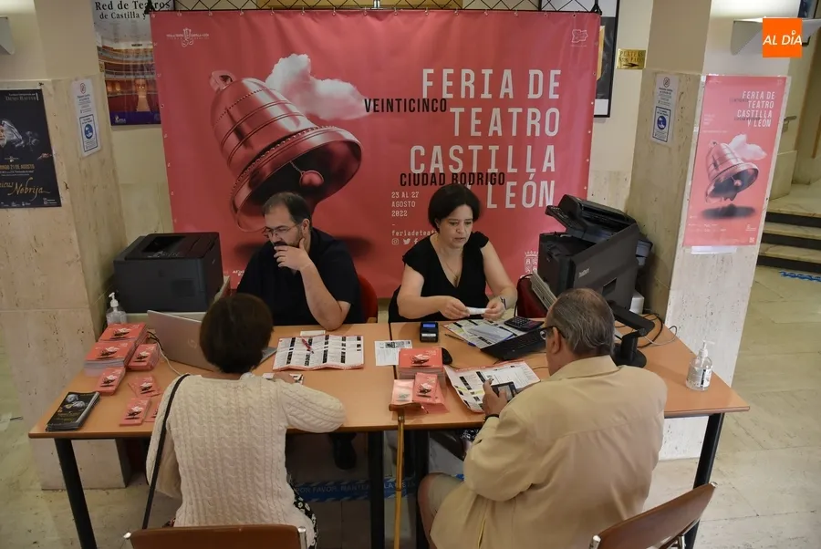 Foto 10 - Vendidas m&aacute;s del 50% de las entradas de la Feria de Teatro en la primera ma&ntilde;ana