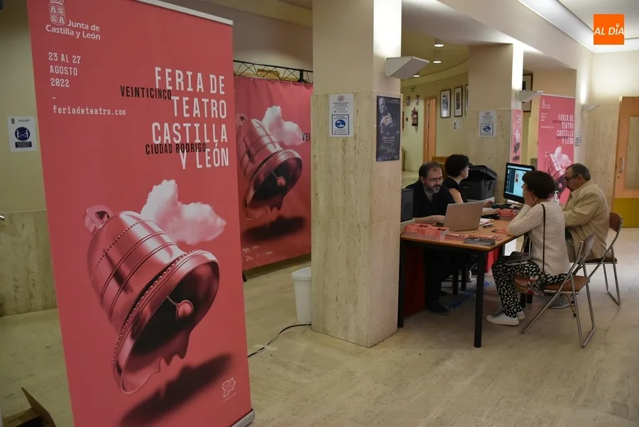 Foto 11 - Vendidas m&aacute;s del 50% de las entradas de la Feria de Teatro en la primera ma&ntilde;ana