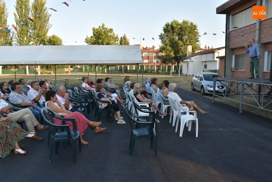 Foto 5 - Los vecinos de El Puente disfrutan de un completo domingo de convivencia en el marco de sus fiestas