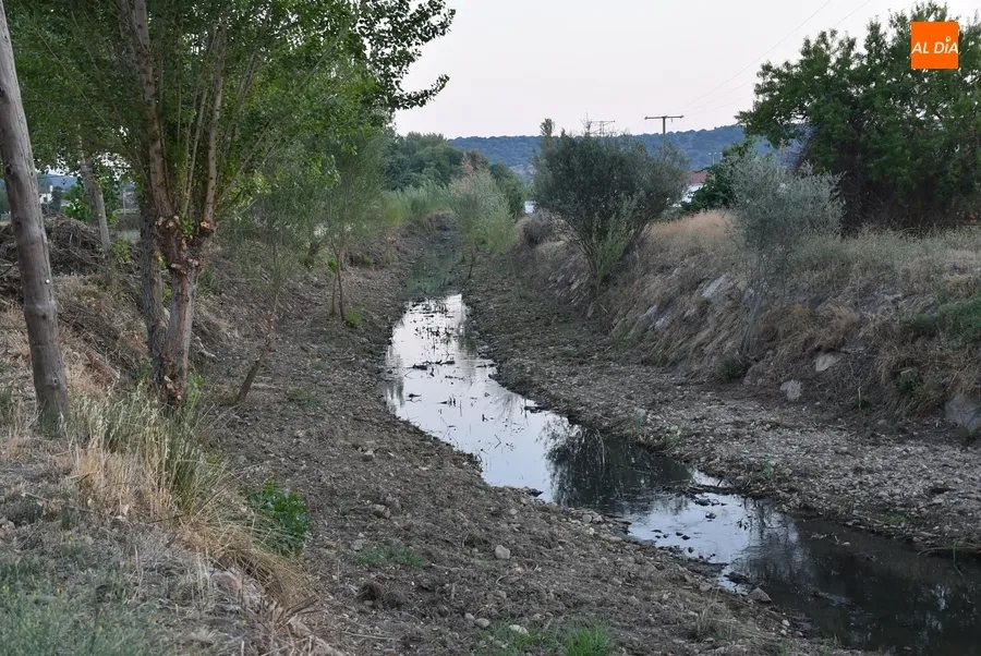 Foto 7 - Cambio total de imagen del Regato Bod&oacute;n a su paso por Mir&oacute;briga