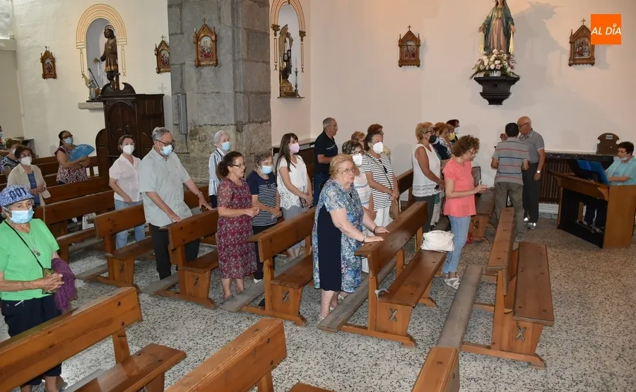 Foto 6 - Se pone en marcha la novena en honor a la Virgen de la Pe&ntilde;a