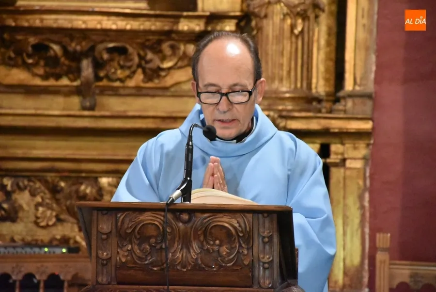 Foto 4 - Se pone en marcha la novena en honor a la Virgen de la Pe&ntilde;a
