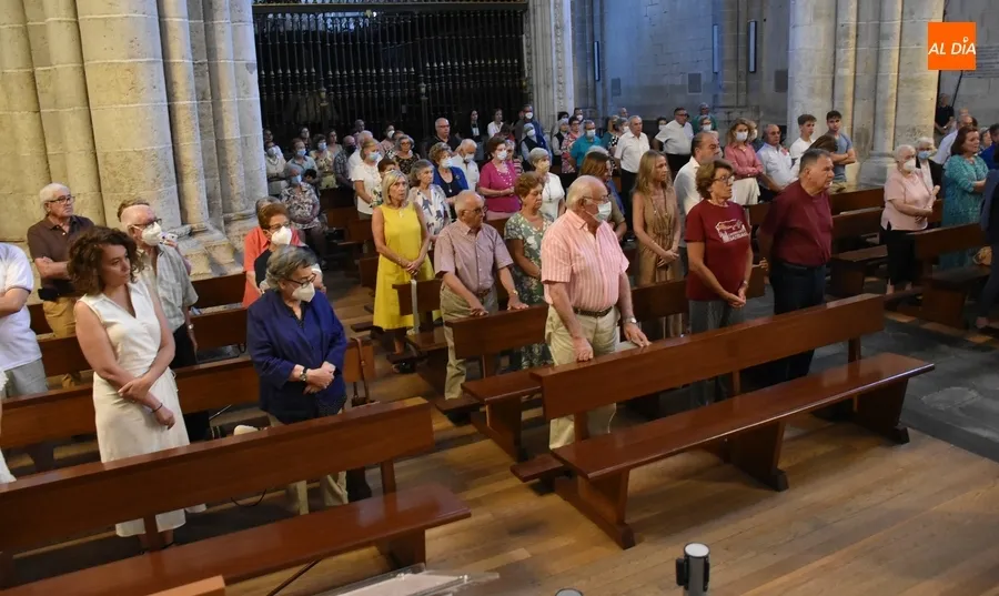 Foto 4 - Concurrida celebraci&oacute;n eucar&iacute;stica de la patrona de la Seo Civitatense