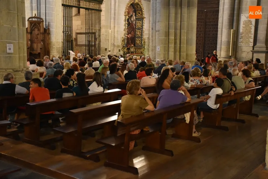 Foto 10 - La Catedral vive un singular duelo de &oacute;rganos a cargo de tres prestigiosos m&uacute;sicos
