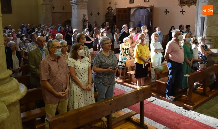 Foto 9 - Lleno en la celebraci&oacute;n de los 50 a&ntilde;os como sacerdote de &Aacute;ngel Mart&iacute;n Carballo