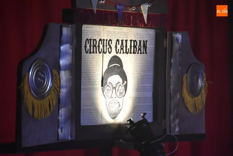 Foto 3 - El mirobrigense Dani G&oacute;mez deja &ldquo;flipados&rdquo; a los ni&ntilde;os con su singular circo de pulgas