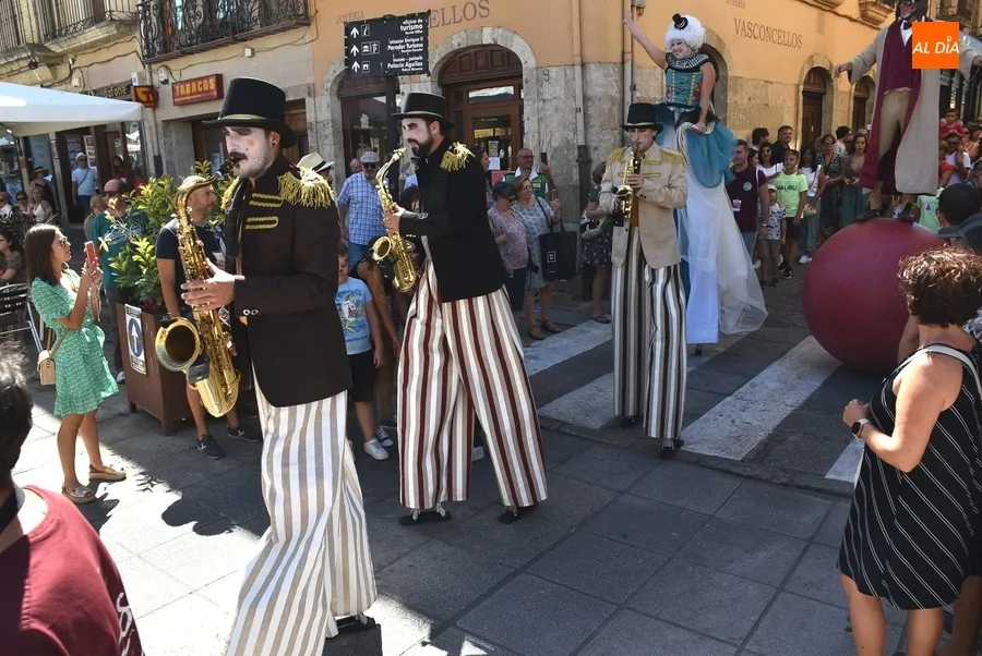 Foto 5 - &lsquo;Ambulantes&rsquo; protagoniza el primer pasacalles post-pandemia
