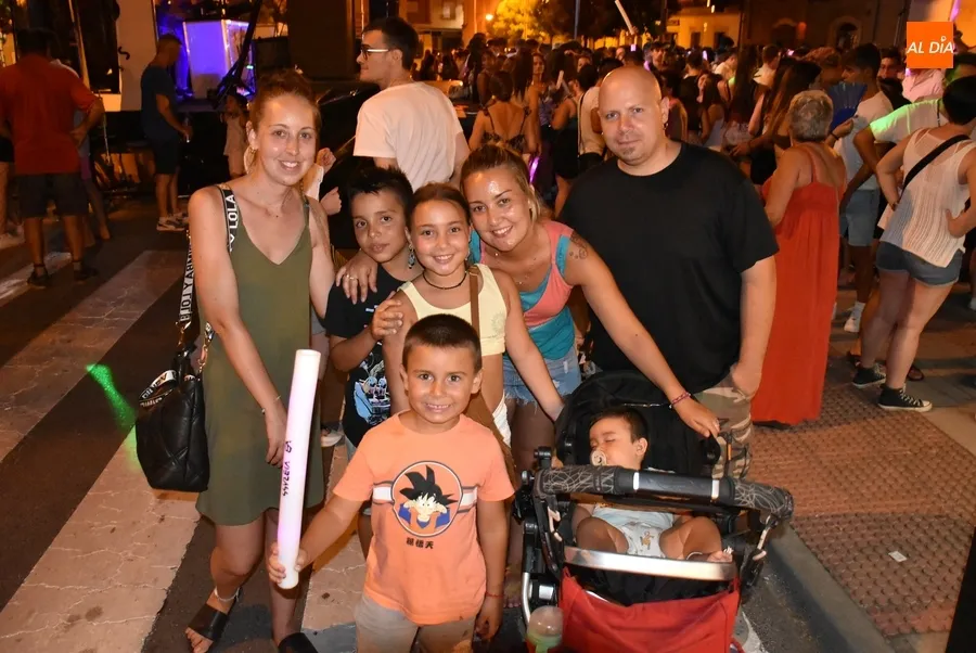 Foto 4 - La discom&oacute;vil Vibrass se encarga de cerrar de una forma diferente a la habitual el Martes Chico