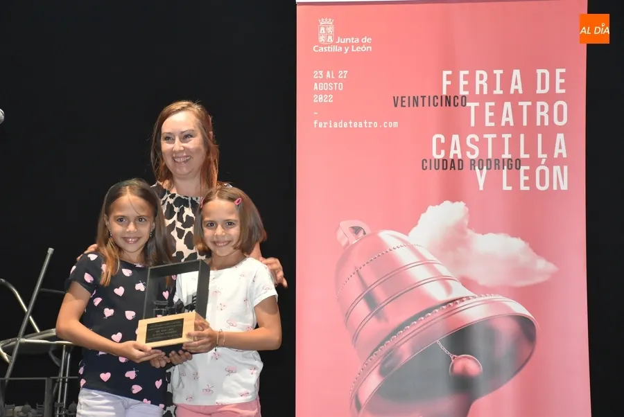 Foto 5 - La Asociaci&oacute;n de Amigos del Teatro entrega los galardones a las mejores obras de 2021