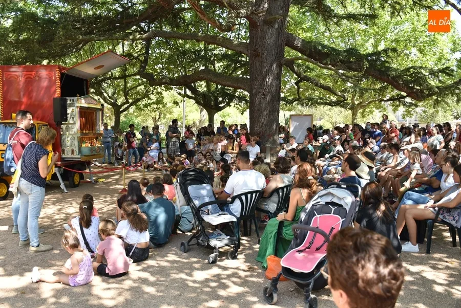 Foto 6 - El Teatro Tuk Tuk se estrena en Espa&ntilde;a en la Feria de Ciudad Rodrigo