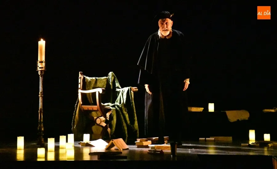 Foto 12 - Exhibici&oacute;n de Denis Rafter a sus 80 a&ntilde;os sobre las tablas del Teatro Nuevo para &lsquo;presubir&rsquo; el tel&oacute;n