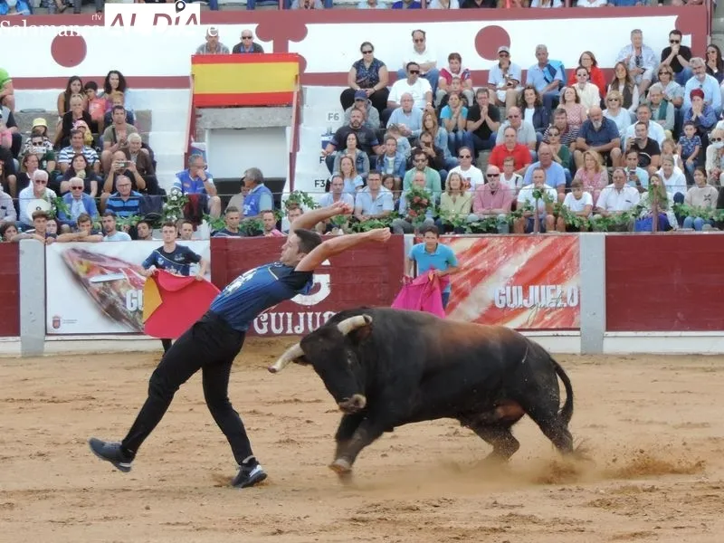 Foto 11 - Dani Alonso brilla y se impone en la segunda semifinal del Castellano de Oro