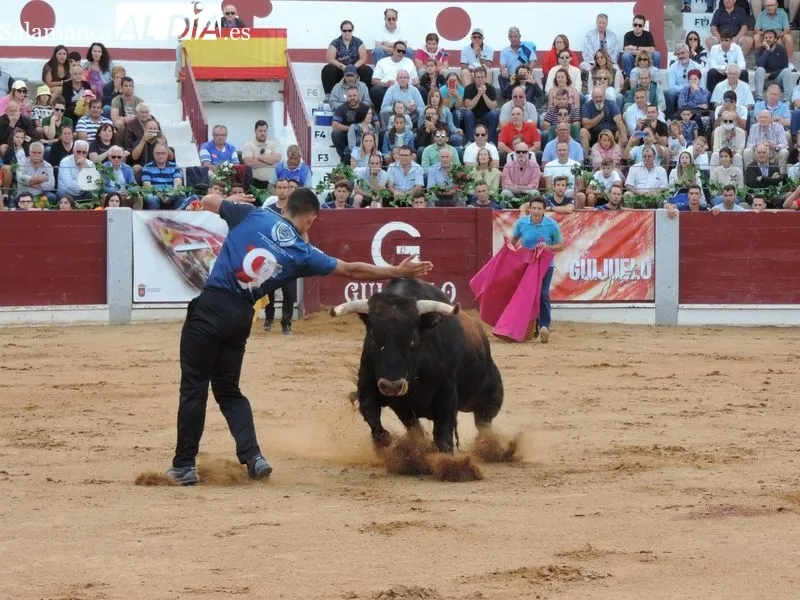 Foto 10 - Dani Alonso brilla y se impone en la segunda semifinal del Castellano de Oro