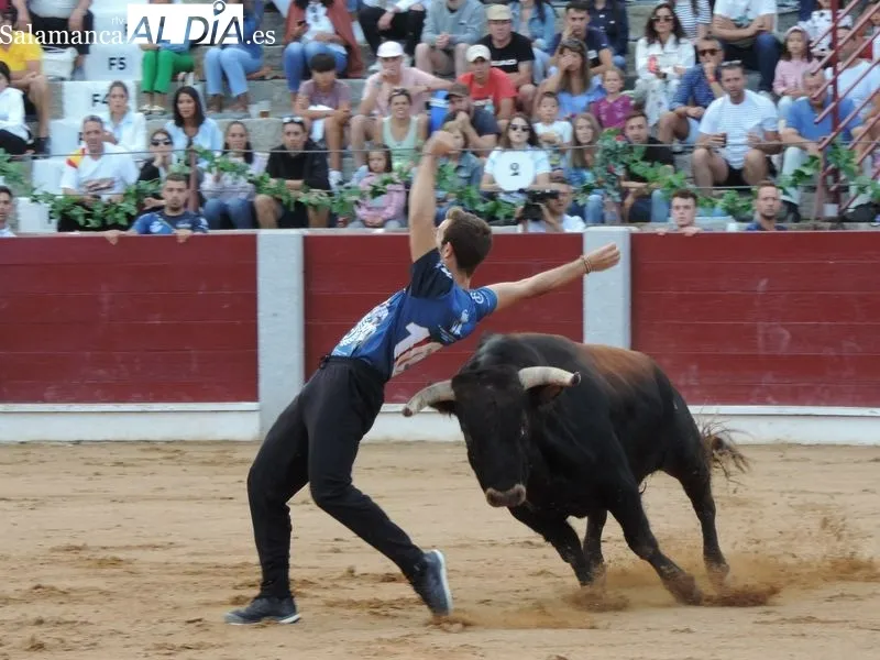 Foto 9 - Dani Alonso brilla y se impone en la segunda semifinal del Castellano de Oro