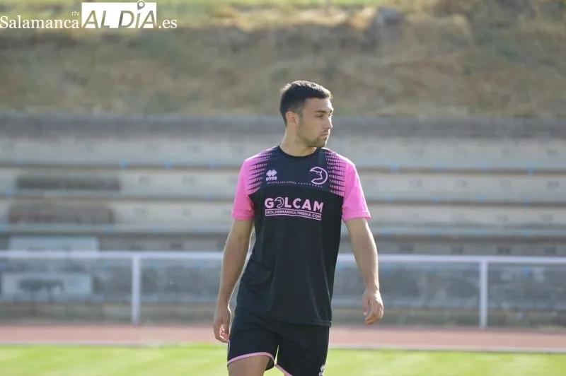 Foto 13 - Antonio Leal ya forma parte de Unionistas en el &uacute;ltimo entrenamiento antes de C&oacute;rdoba