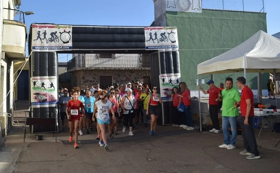 Foto 4 - Morasverdes estrena su Carrera Popular a beneficio de la AECC