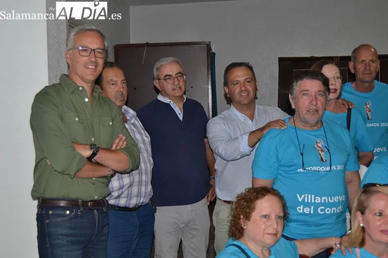 Foto 7 - El Hijo Predilecto de Villanueva del Conde recibe el calor de su pueblo