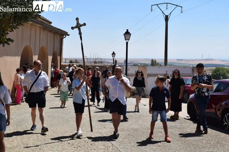 Foto 11 - Terradillos procesiona junto a Nuestra Se&ntilde;ora de la Asunci&oacute;n en su &uacute;ltimo d&iacute;a de fiestas