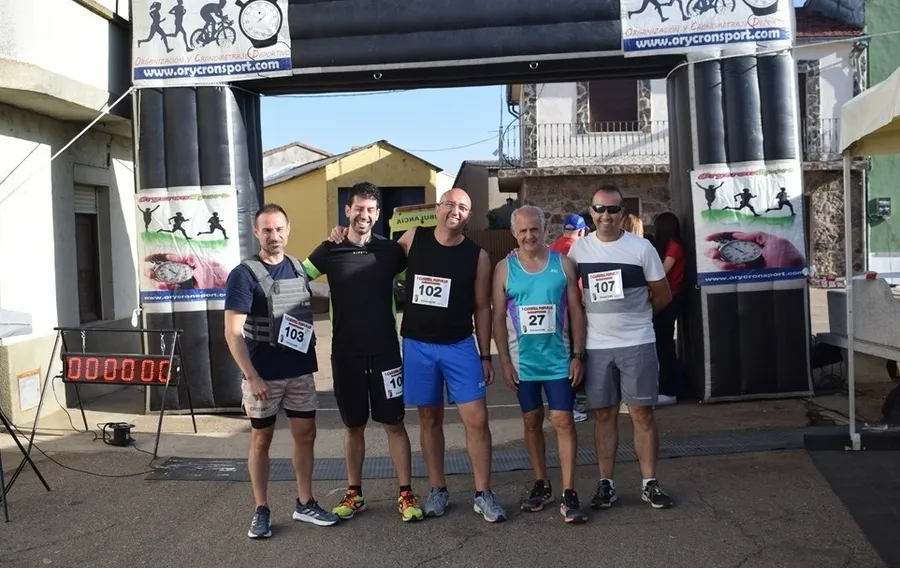 Foto 9 - Morasverdes estrena su Carrera Popular a beneficio de la AECC