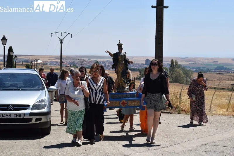 Foto 8 - Terradillos procesiona junto a Nuestra Se&ntilde;ora de la Asunci&oacute;n en su &uacute;ltimo d&iacute;a de fiestas