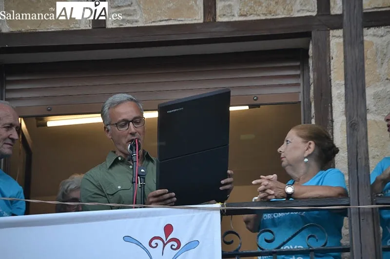 Foto 6 - El Hijo Predilecto de Villanueva del Conde recibe el calor de su pueblo