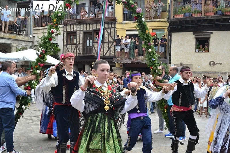 Foto 5 - San Mart&iacute;n del Casta&ntilde;ar honra a su patrona