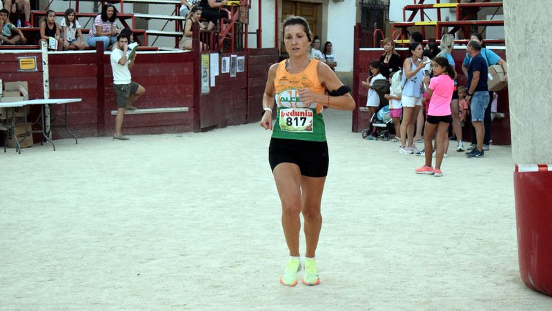 Foto 2 - Gran participación de corredores y caminantes en la VII Toromaratón de Lumbrales