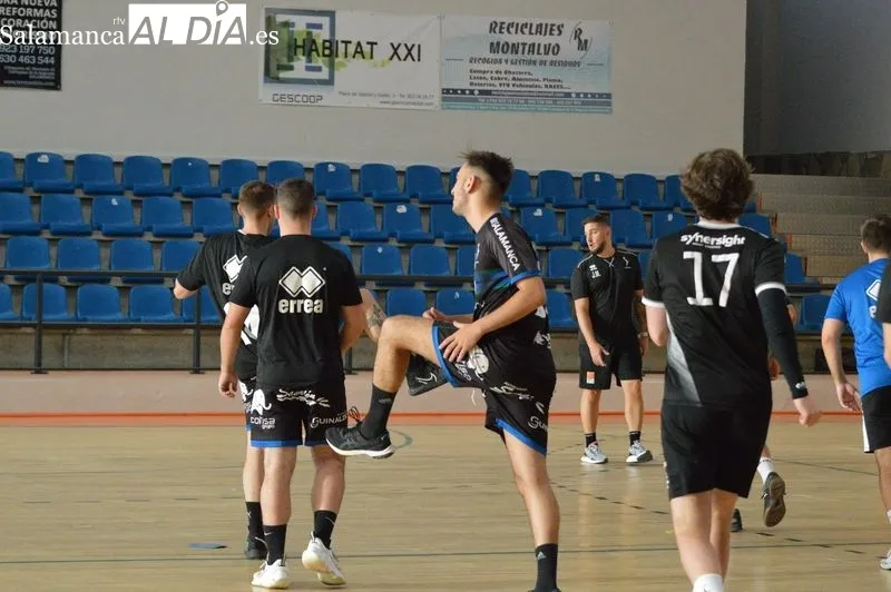 Foto 13 - El BM Salamanca arranca la pretemporada en 'su' R&iacute;o Tormes