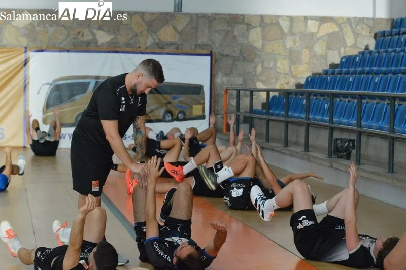 Foto 4 - El BM Salamanca arranca la pretemporada en 'su' R&iacute;o Tormes
