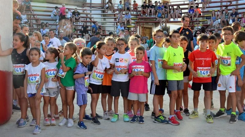Foto 8 - Gran participaci&oacute;n de corredores y caminantes en la VII Toromarat&oacute;n de Lumbrales