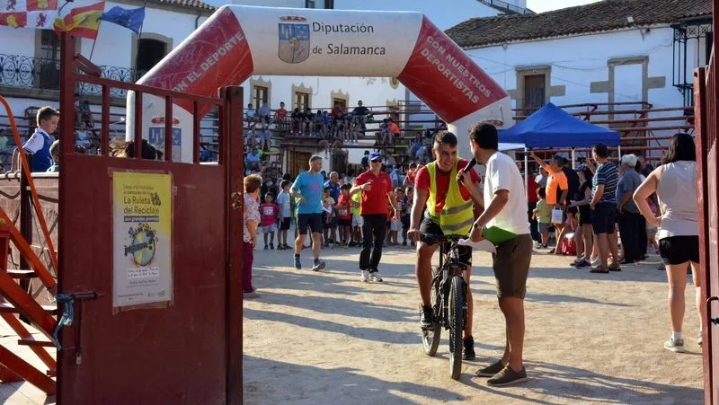 Foto 7 - Gran participaci&oacute;n de corredores y caminantes en la VII Toromarat&oacute;n de Lumbrales