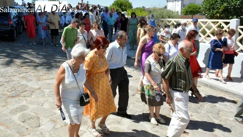 La imagen de La Virgen de la Asunción fue llevada en procesión por las calles de la villa