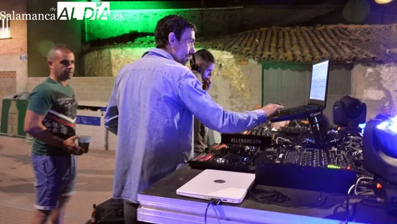 Noche de música con los DJ's de Lumbrales