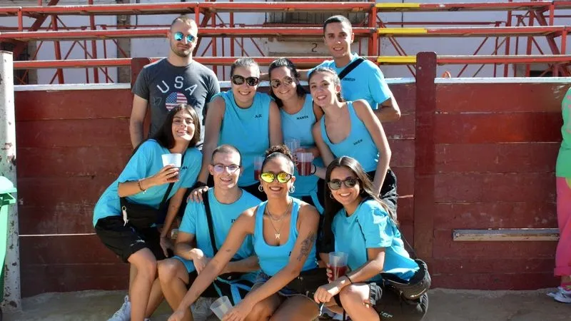 Foto 3 - Las pe&ntilde;as entran en escena en las fiestas de toros de Lumbrales