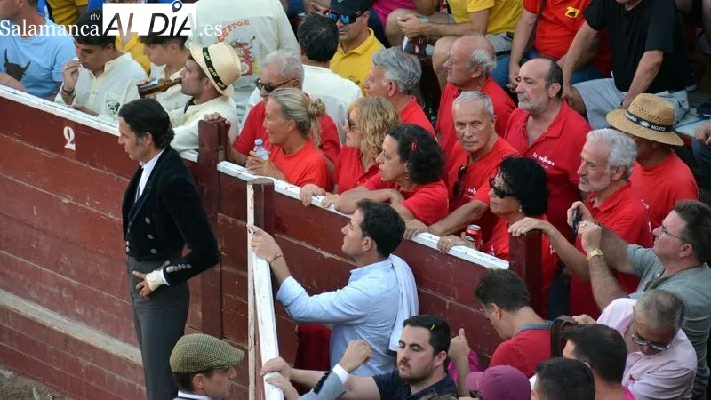 El coso taurino montado en la Plaza acogió el primer festival taurino de las fiestas