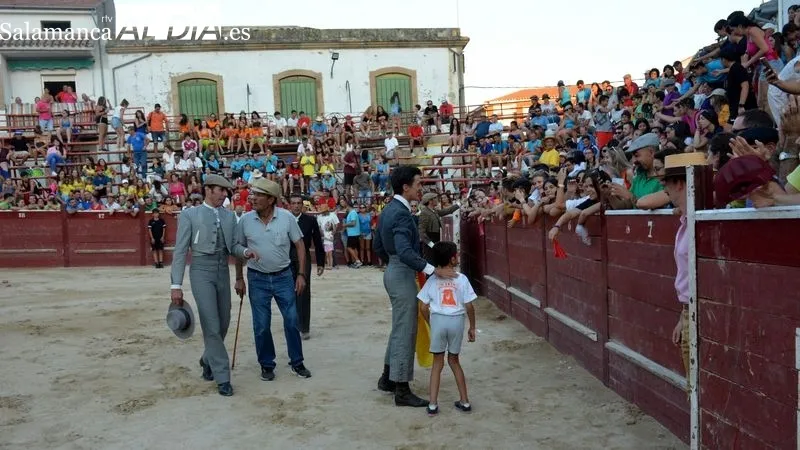 El coso taurino montado en la Plaza acogió el primer festival taurino de las fiestas