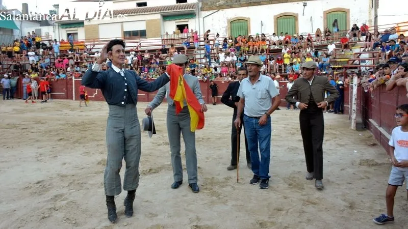 El coso taurino montado en la Plaza acogió el primer festival taurino de las fiestas