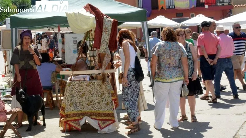 Ambientación en los puestos del Mercado del Feudal
