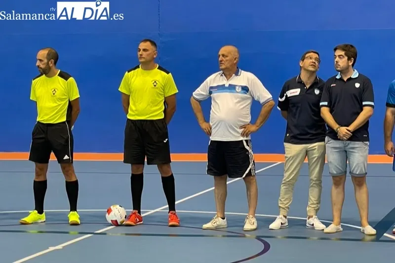 El pabellòn municipal ha vivido este viernes su reinauguraciòn y el 40 aniversario de las 32 horas de futbol sala