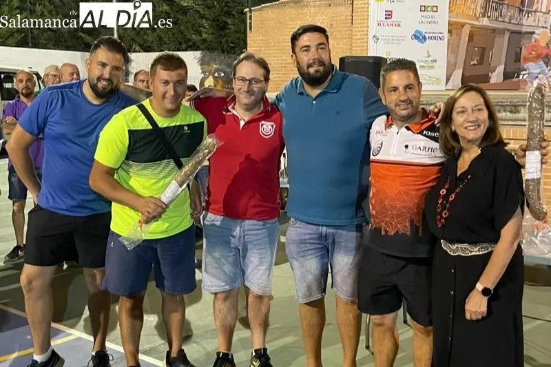 Eo parque La Huerta acogía el torneo Interpeñas de calva y rana 