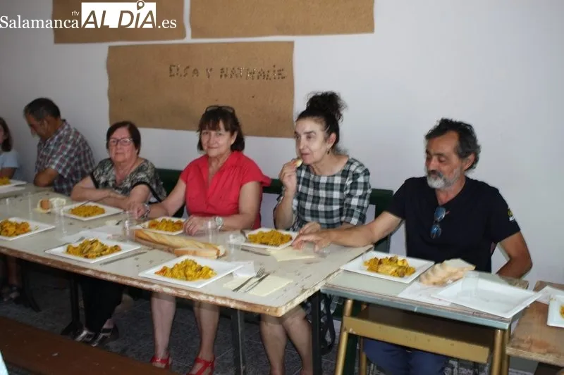 Una paella ponía en Gema el punto final a las fiestas de las Madrinas