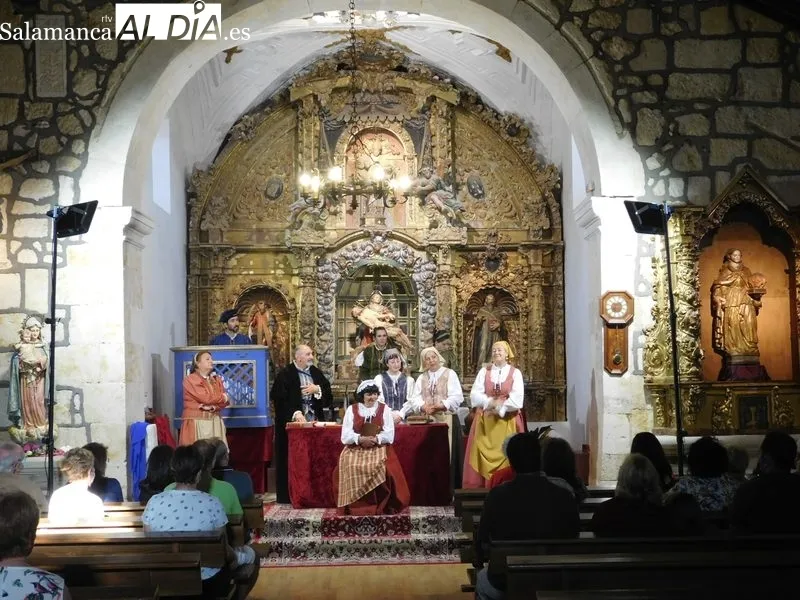 Representación en Golpejas de la obra 'Buscando a Nebrija' por el grupo Lazarillo de Tormes 