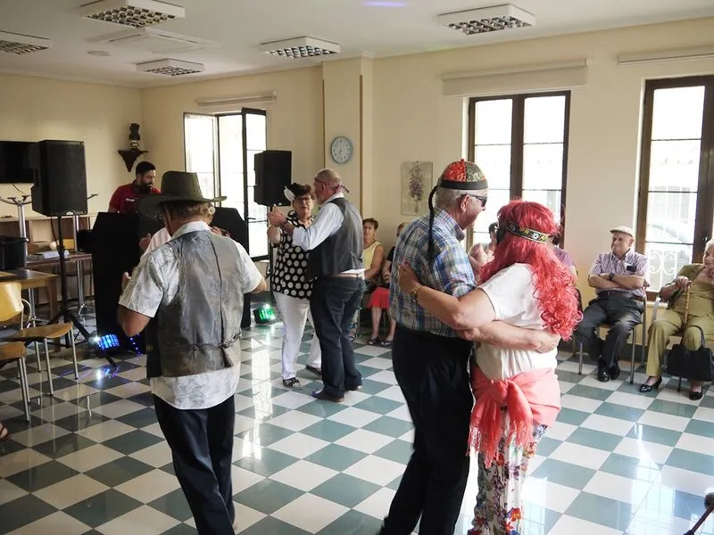 Homenaje a los mayores de Carbajosa de la Sagrada