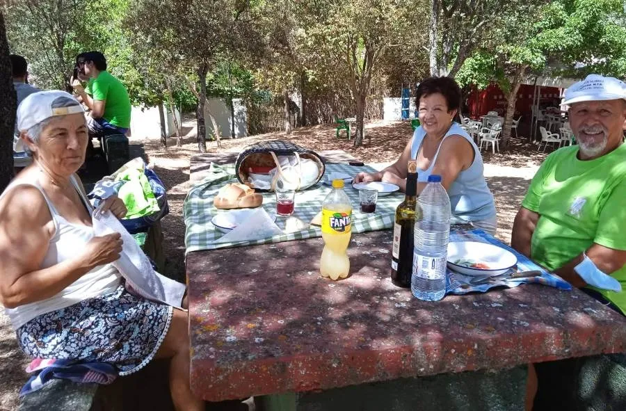 Foto 8 - La Pe&ntilde;a San Lorenzo re&uacute;ne a m&aacute;s de 500 comensales en su comida de fiestas