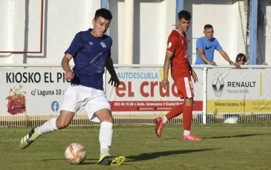 Foto 9 - Primera derrota de la pretemporada para el Ciudad Rodrigo ante el Guijuelo de 2&ordf; Federaci&oacute;n