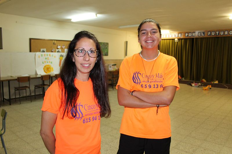 Mercedes Sánchez, de Cinco y Más, junto a Tatiana Santos | MARTÍN-GARAY
