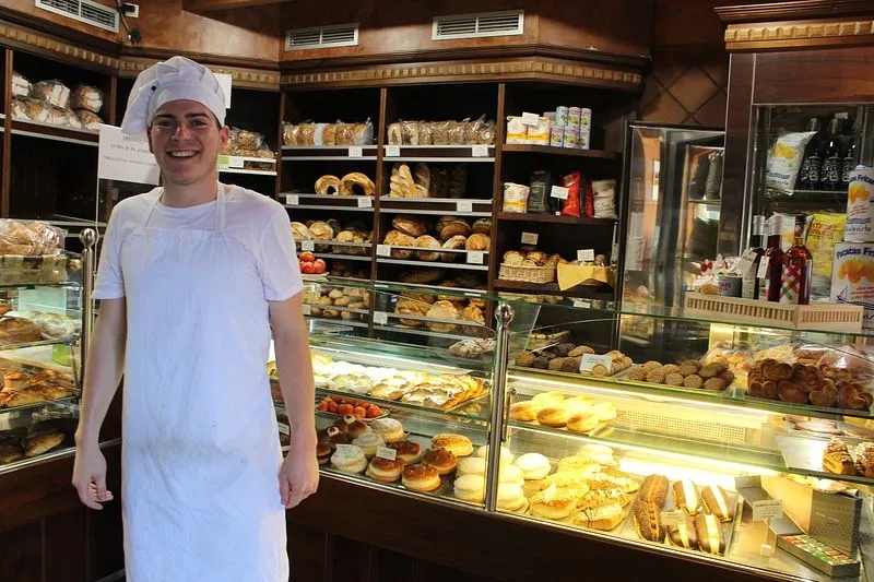 Tiago Craveiro en la tienda de La Tahona