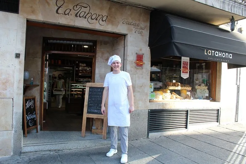 Tiago Craveiro realiza prácticas en La Tahona Delicatessen, en Salamanca 