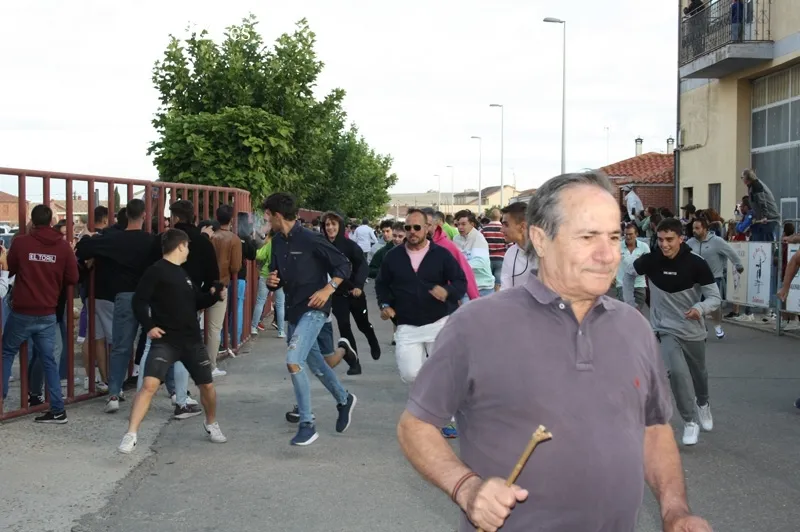 Macotera vivía un multitudinario primer encierro de San Roque